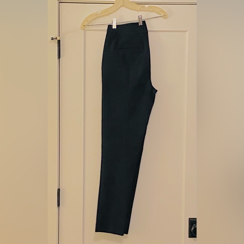 6 Tall LOFT skinny pants in dark navy blue. Used.